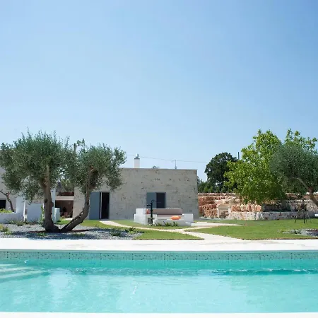 Charming With Annex And Pool Near Cisternino